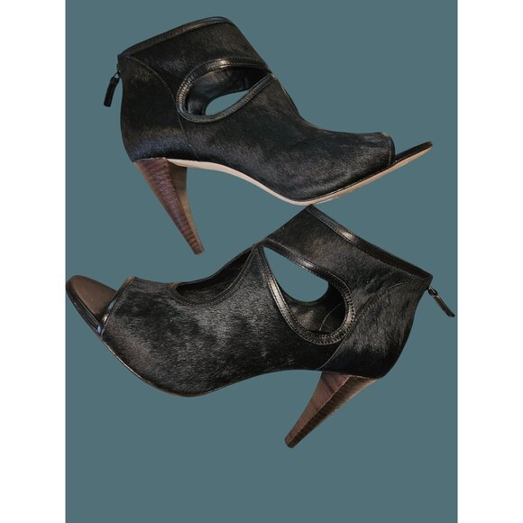 Elie Tahari Isadora Genuine Calf Hair Peep-Toe Cutout High Heel Booties 10.5 M - Picture 7 of 13